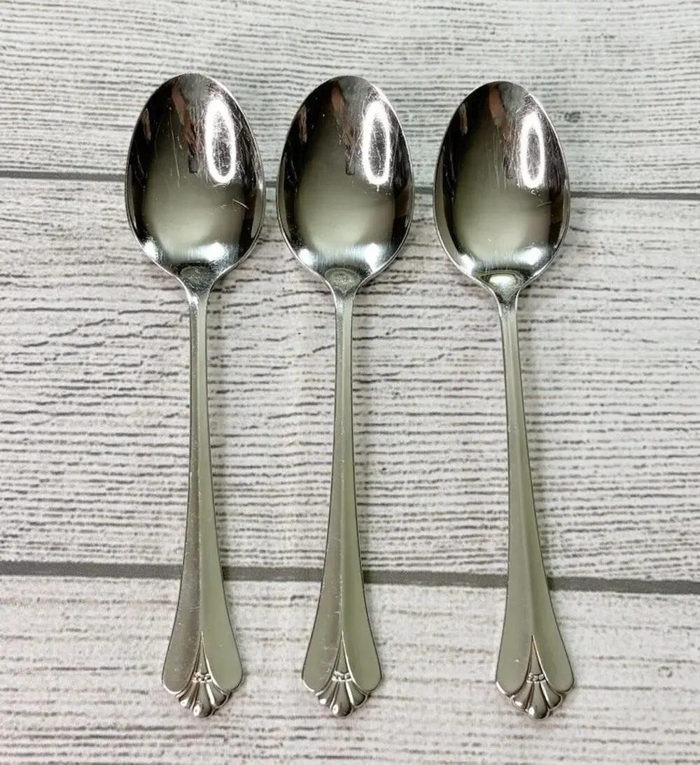 Vintage Oneida Soup Spoons ROYAL FLUTE Community 7